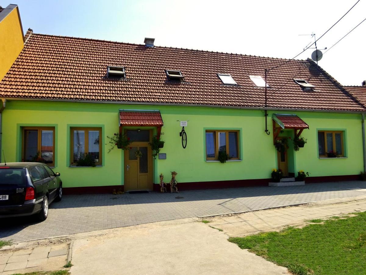 Ubytovani Dana Brentnerova Milovice  Buitenkant foto